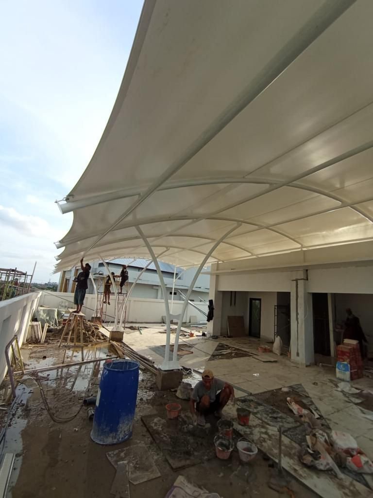 Atap kanopi membran rooftop lantai atas